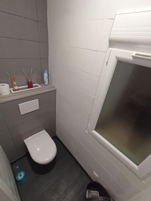 Superbe Appartement Renove A Neuf Centre Bourg Brem-Sur-Mer Kültér fotó